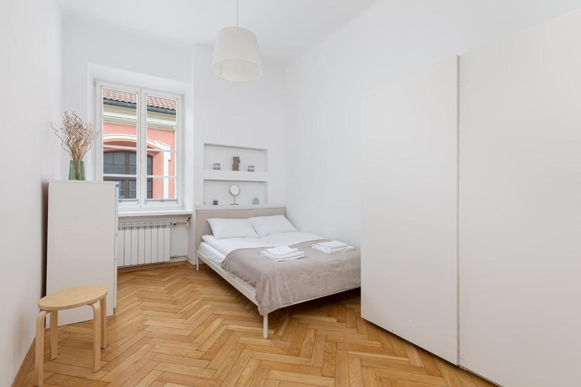 Stylish Apartment Swietojanska By Noclegi Renters Varşovia Exterior foto