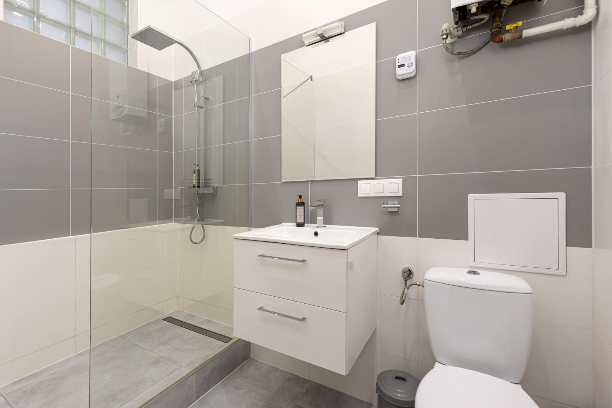 Stylish Apartment Swietojanska By Noclegi Renters Varşovia Exterior foto
